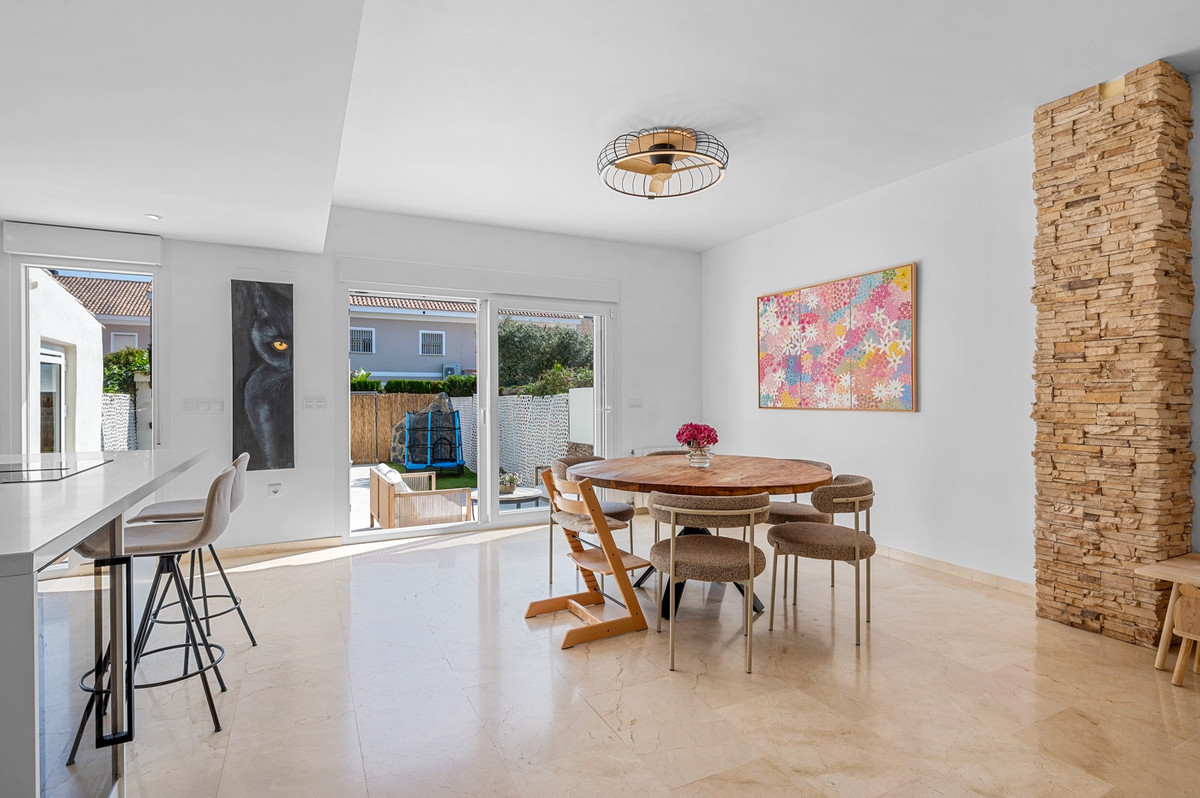 Se vende Adosada de 4 dormitorios en Costa Blanca, Alicante, España