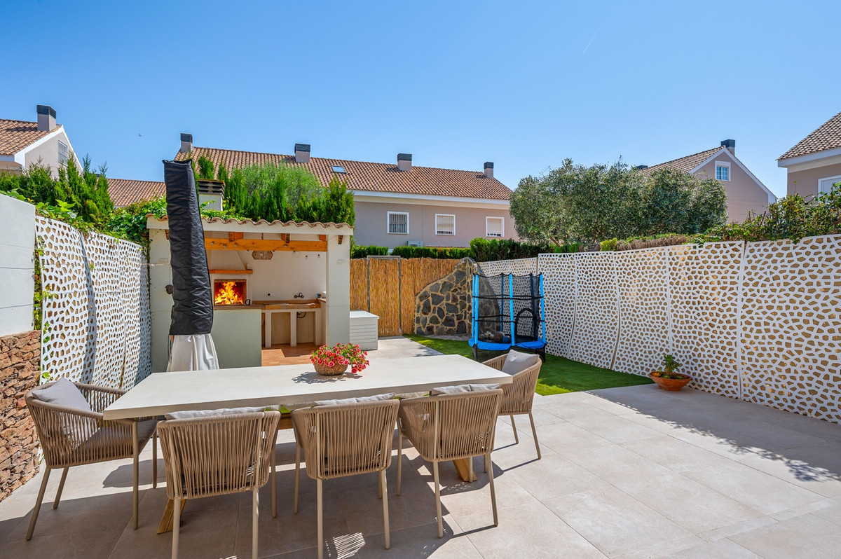 Se vende Adosada de 4 dormitorios en Costa Blanca, Alicante, España