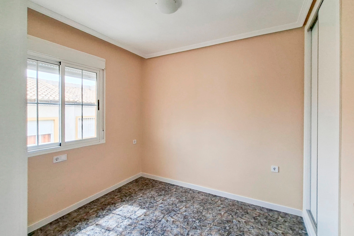 Se vende Bungalow de 2 dormitorios en Costa Blanca, Alicante, España