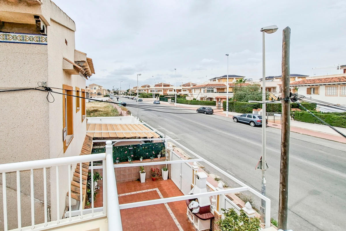 Se vende Bungalow de 2 dormitorios en Costa Blanca, Alicante, España
