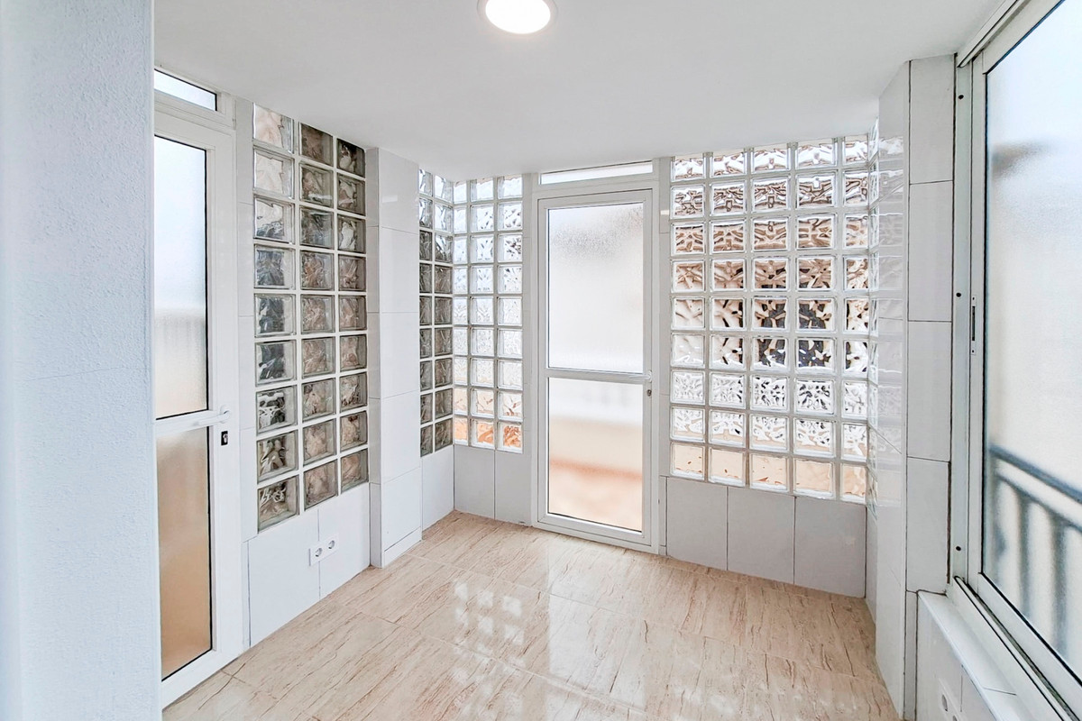 Se vende Bungalow de 2 dormitorios en Costa Blanca, Alicante, España