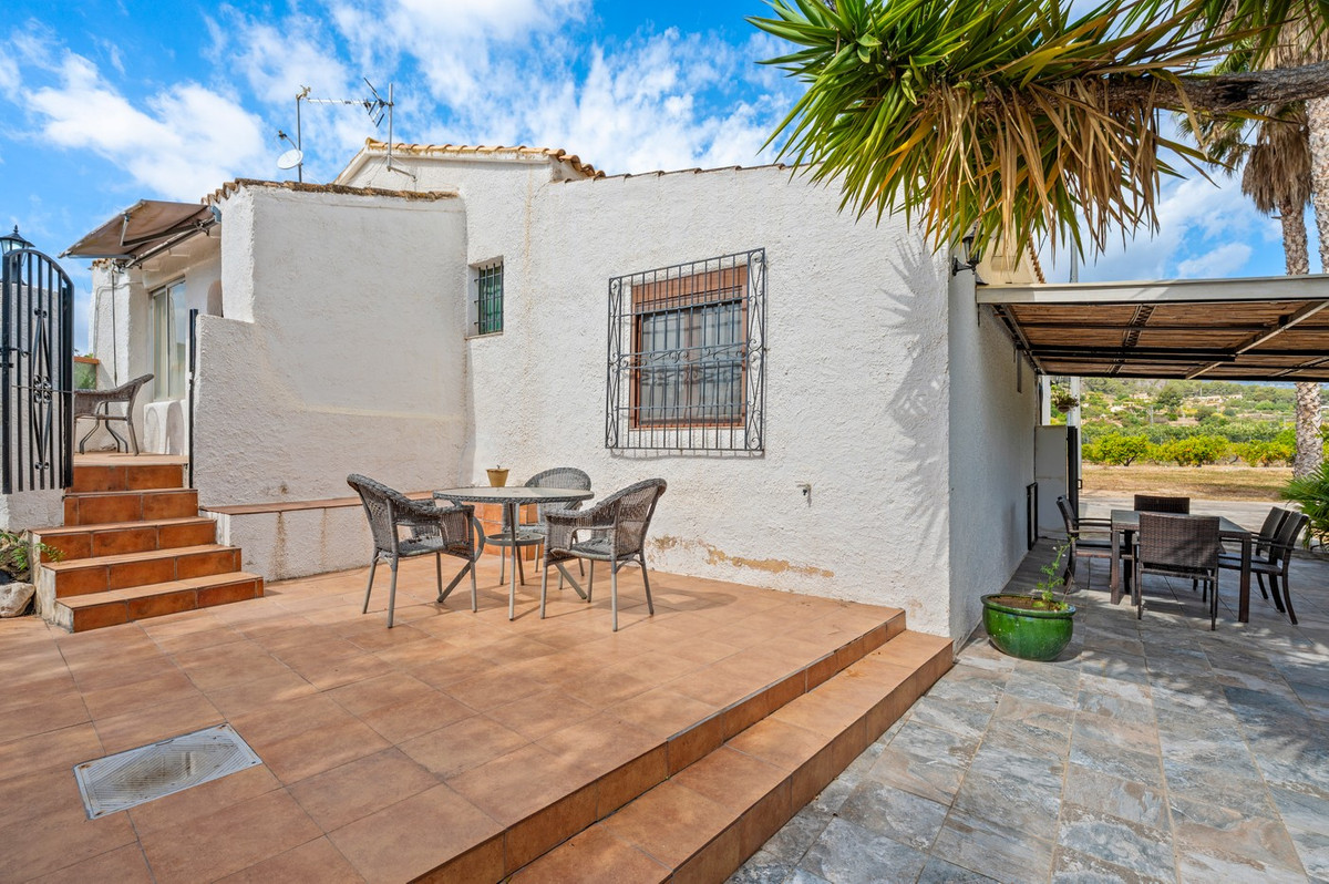 4 Bed Townhouse for sale in La Nucia Costa Blanca, Alicante, Spain