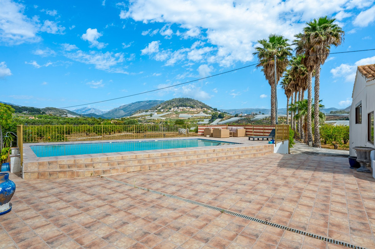 4 Bed Townhouse for sale in La Nucia Costa Blanca, Alicante, Spain