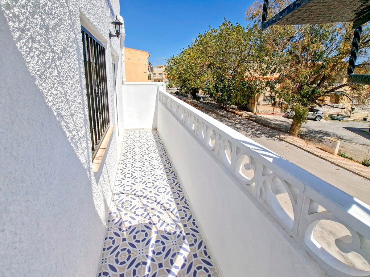 Se vende Adosada de 1 dormitorios en Costa Blanca, Alicante, España