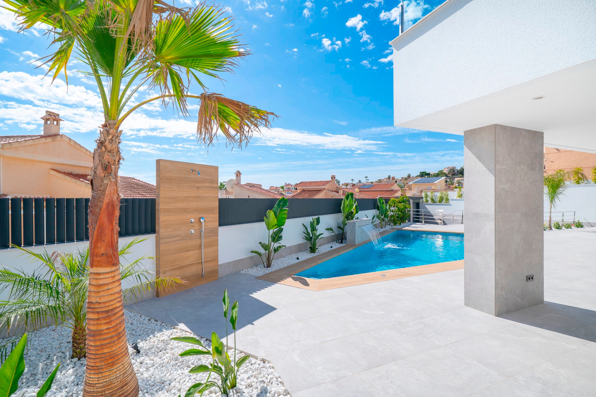 4 Bed Townhouse for sale in Ciudad Quesada Costa Blanca, Alicante, Spain