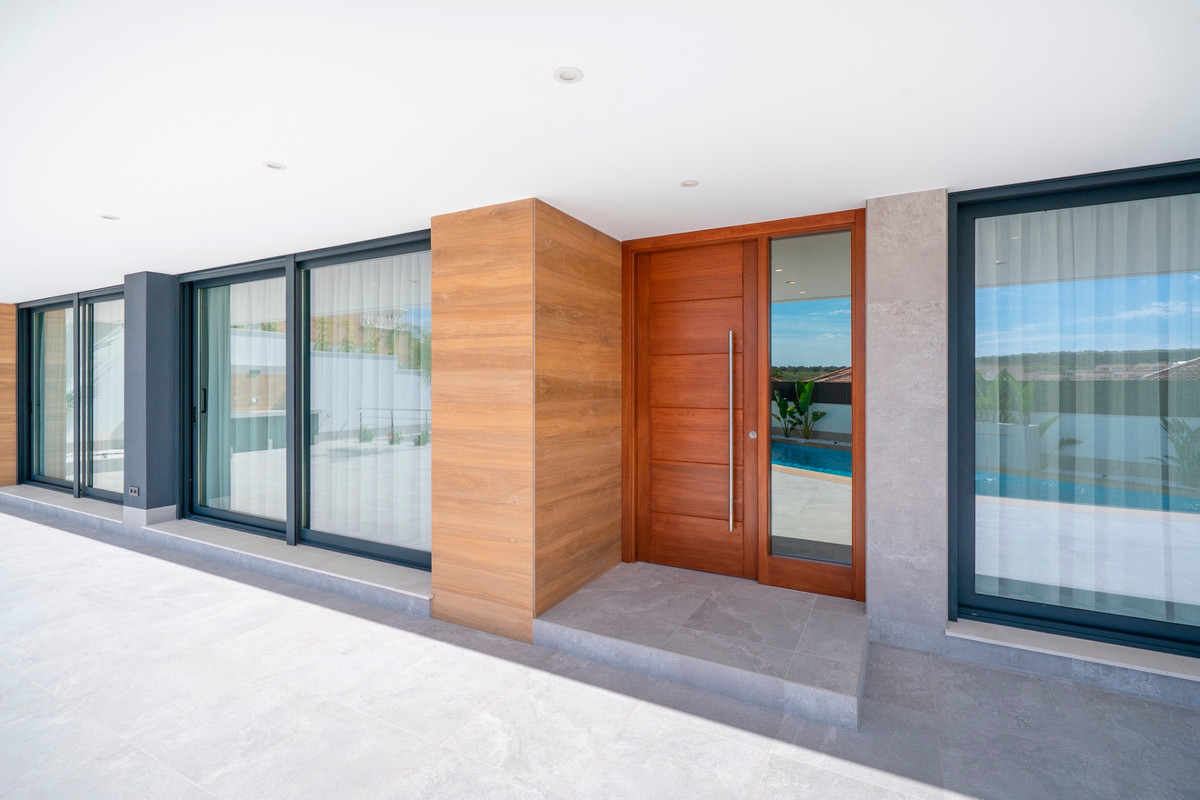 4 Bed Townhouse for sale in Ciudad Quesada Costa Blanca, Alicante, Spain