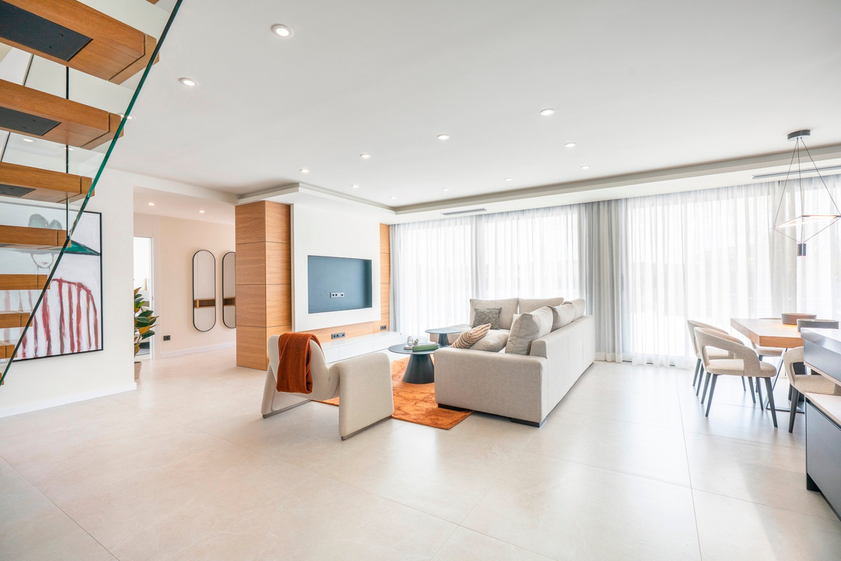 4 Bed Townhouse for sale in Ciudad Quesada Costa Blanca, Alicante, Spain