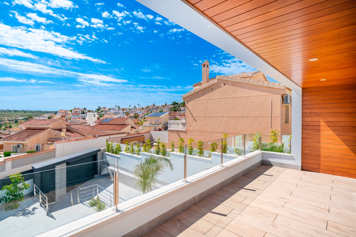 4 Bed Townhouse for sale in Ciudad Quesada Costa Blanca, Alicante, Spain