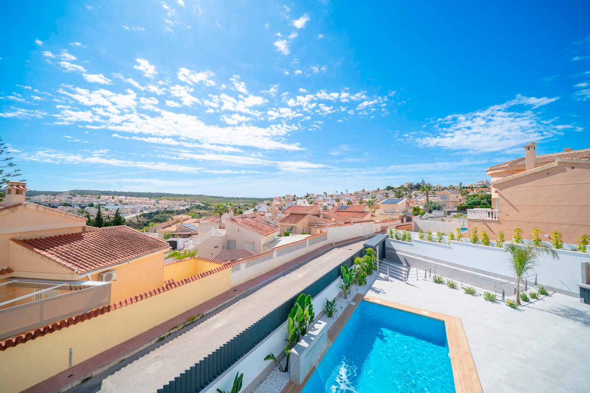 4 Bed Townhouse for sale in Ciudad Quesada Costa Blanca, Alicante, Spain