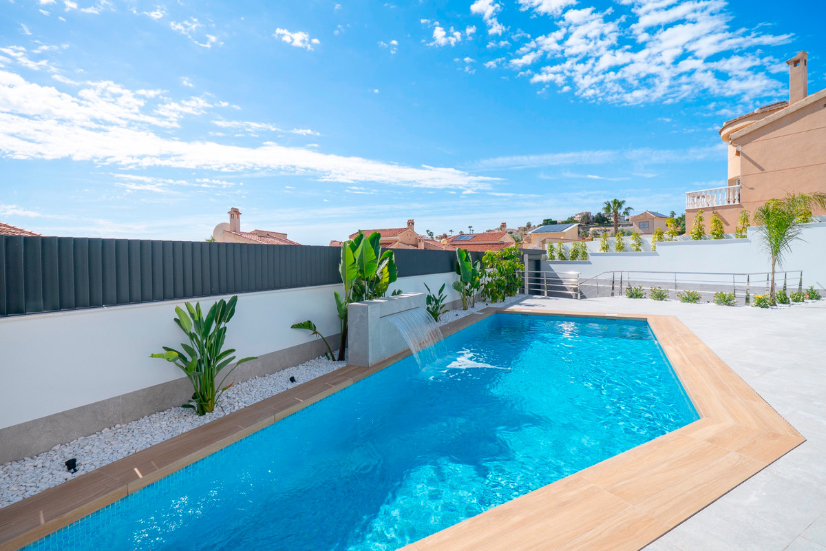 4 Bed Townhouse for sale in Ciudad Quesada Costa Blanca, Alicante, Spain