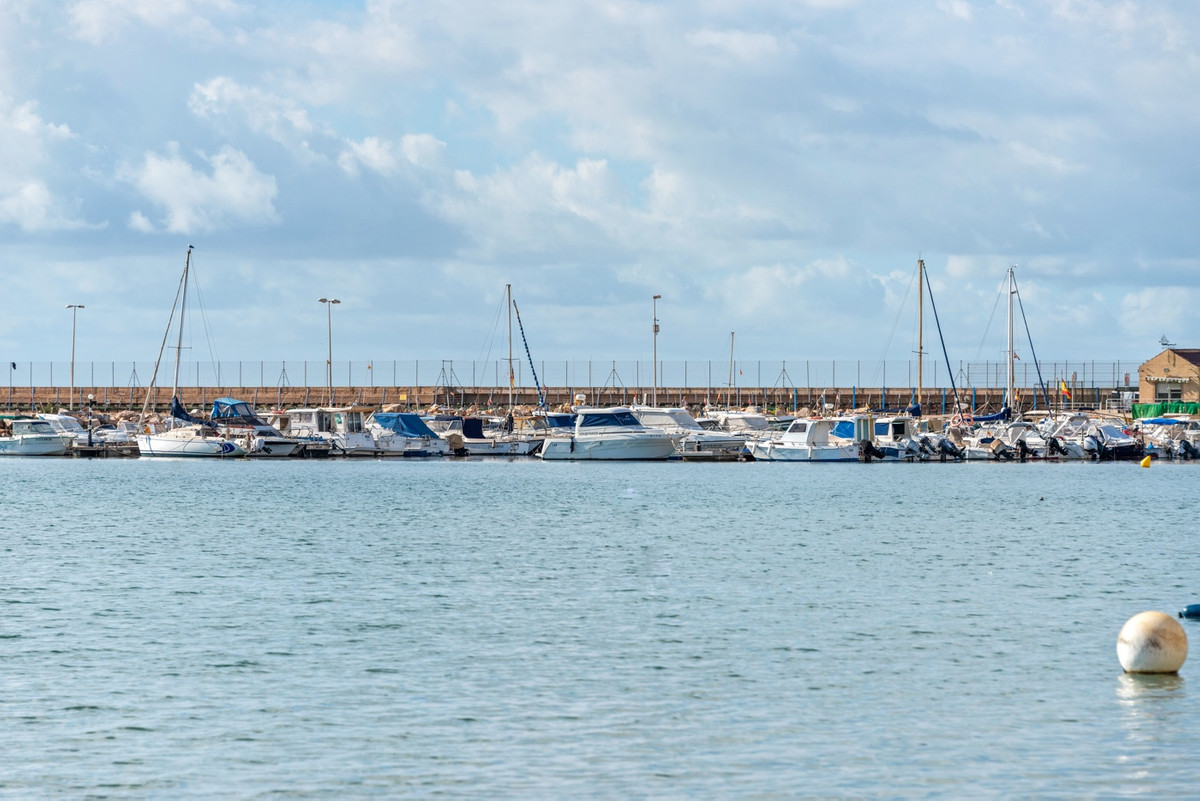 Se vende Apartamento Planta Baja de 3 dormitorios en Costa Blanca, Alicante, España