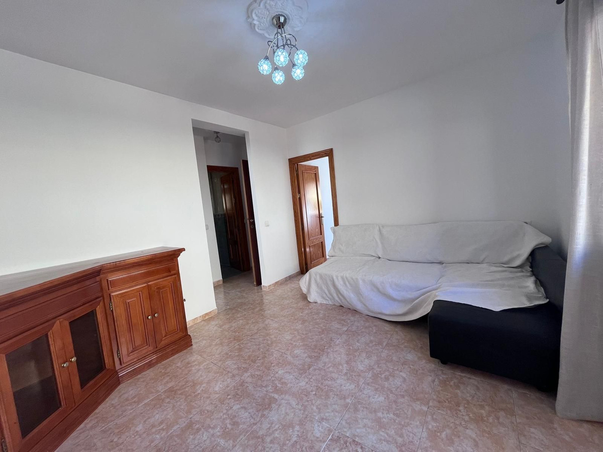 Se vende Apartamento Planta Media de 3 dormitorios en Costa Del Sol, Málaga, España