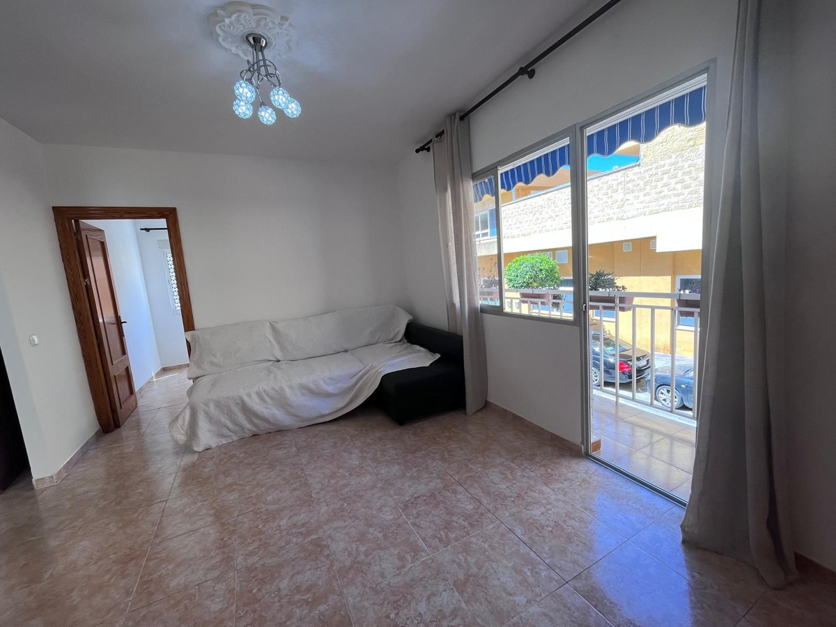 Se vende Apartamento Planta Media de 3 dormitorios en Costa Del Sol, Málaga, España