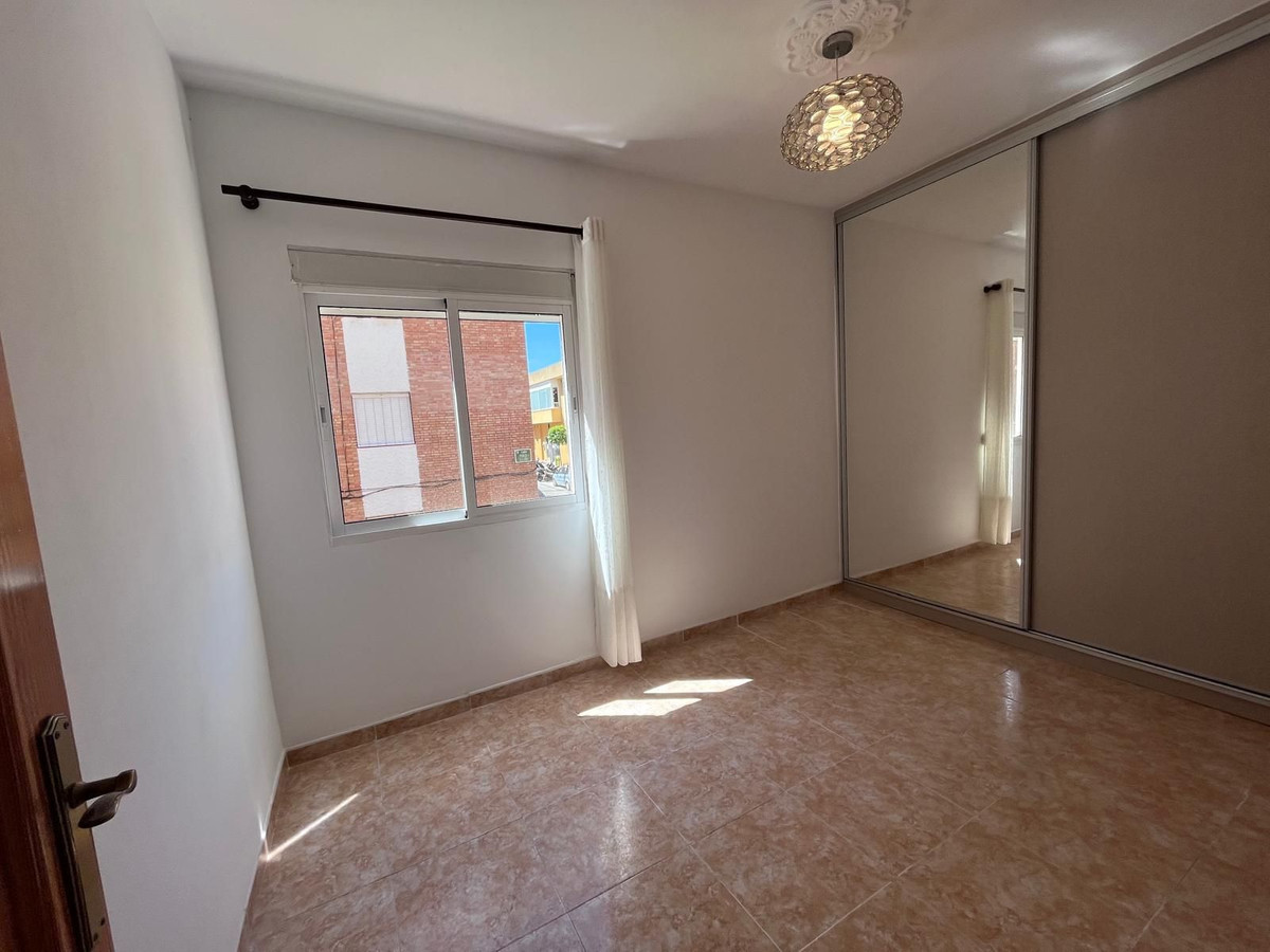 Se vende Apartamento Planta Media de 3 dormitorios en Costa Del Sol, Málaga, España