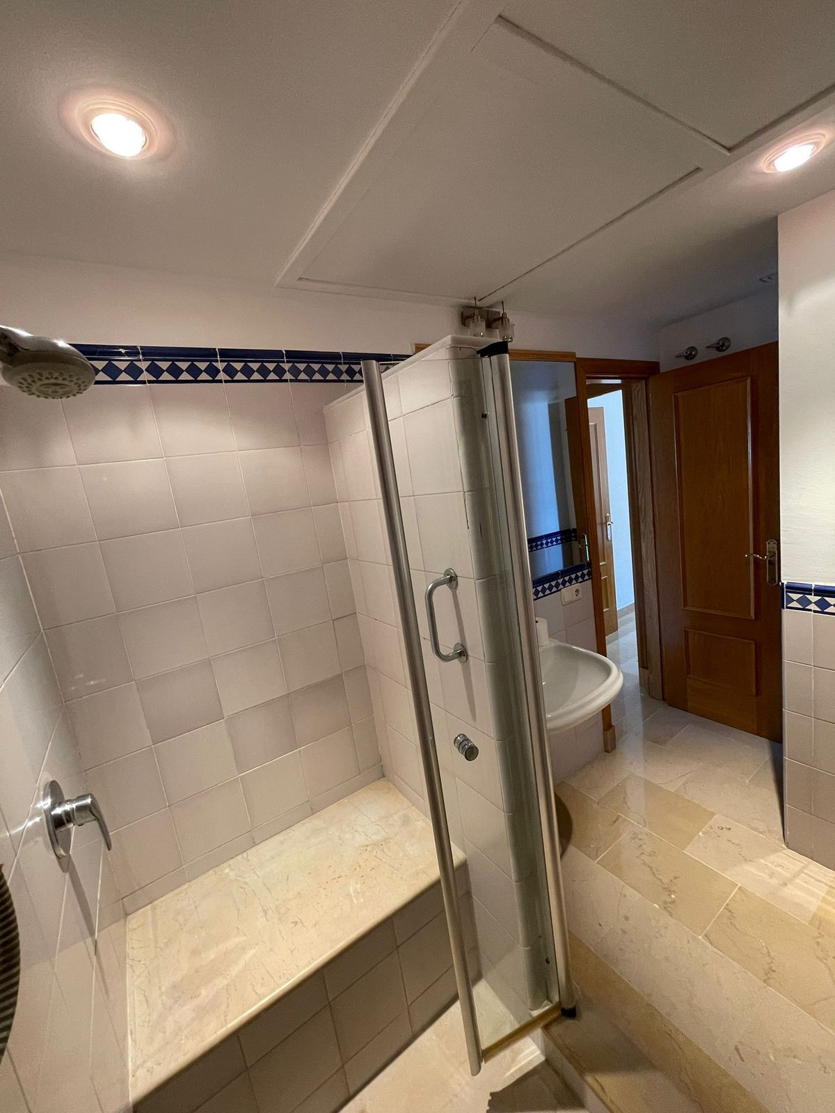 3 Bed Apartment for sale in San Pedro De Alcántara Costa Del Sol, Málaga, Spain
