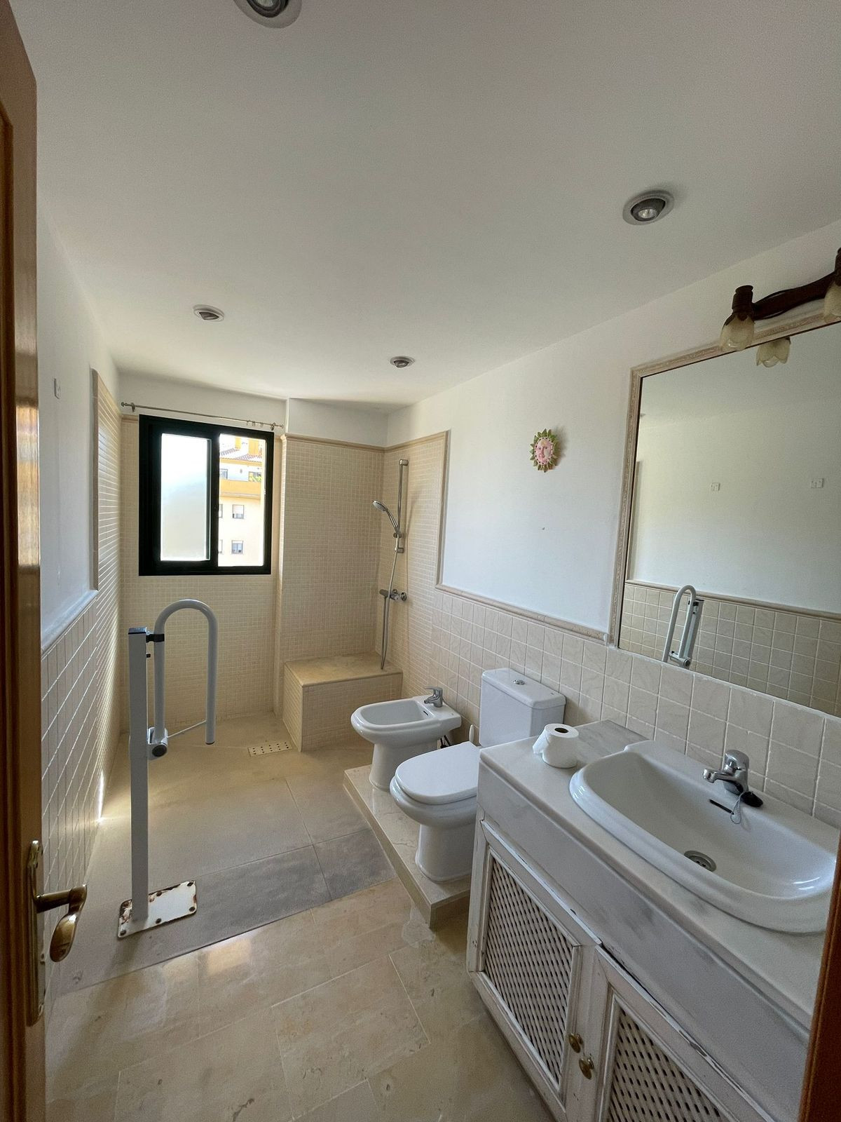 3 Bed Apartment for sale in San Pedro De Alcántara Costa Del Sol, Málaga, Spain