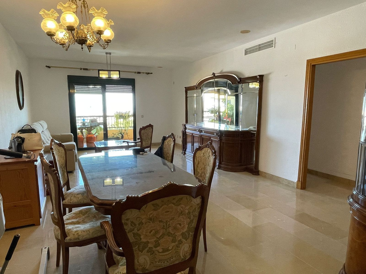 3 Bed Apartment for sale in San Pedro De Alcántara Costa Del Sol, Málaga, Spain