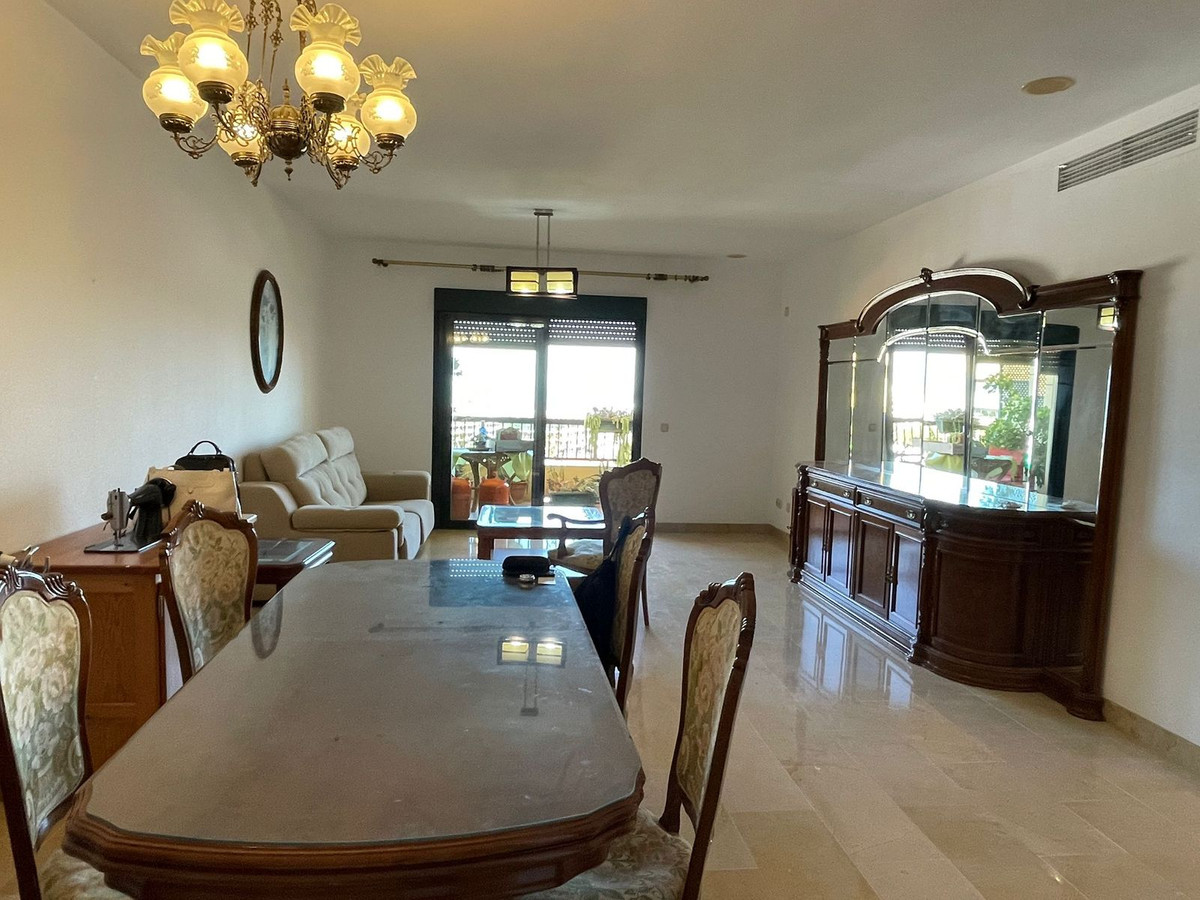 3 Bed Apartment for sale in San Pedro De Alcántara Costa Del Sol, Málaga, Spain