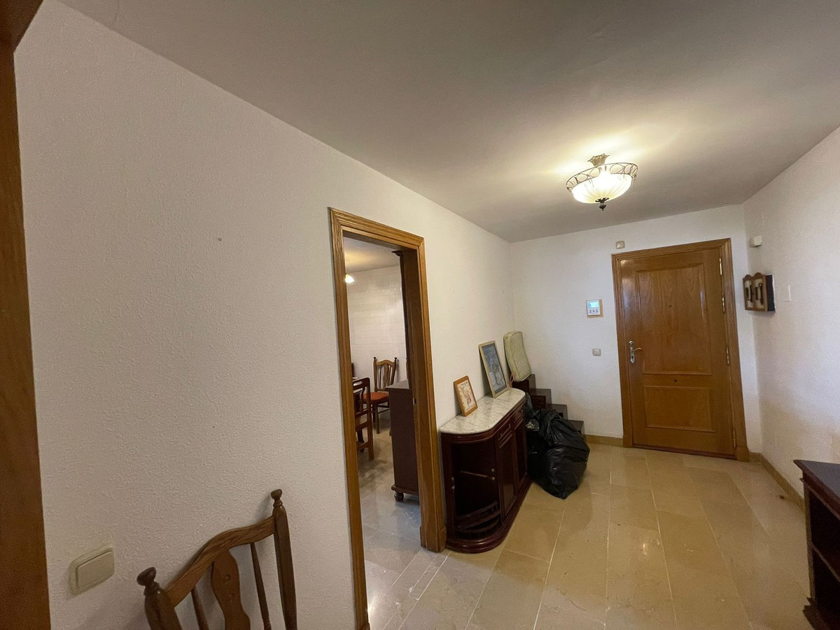 3 Bed Apartment for sale in San Pedro De Alcántara Costa Del Sol, Málaga, Spain