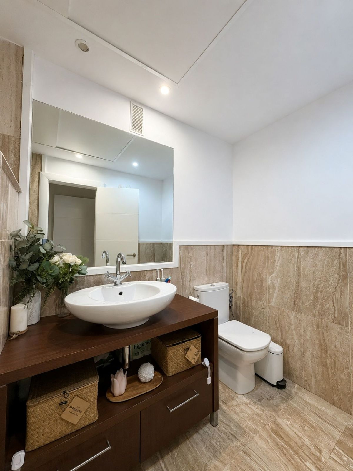 Se vende Apartamento Planta Media de 3 dormitorios en Costa Del Sol, Málaga, España