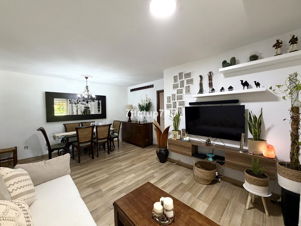 4 Bed Apartment for sale in Estepona Costa Del Sol, Málaga, Spain