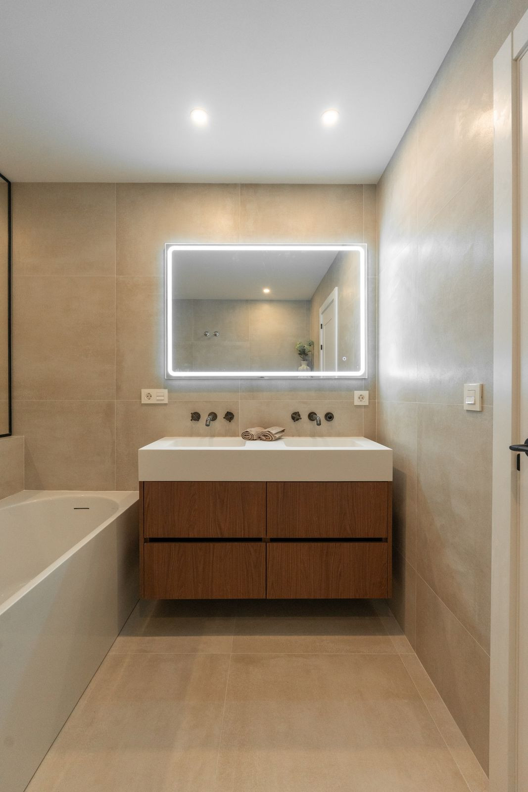 3 Bed Townhouse for sale in Nagüeles Costa Del Sol, Málaga, Spain