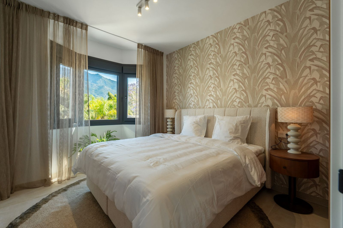 3 Bed Townhouse for sale in Nagüeles Costa Del Sol, Málaga, Spain