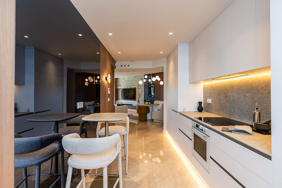 Se vende Apartamento Planta Media de 2 dormitorios en Costa Del Sol, Málaga, España