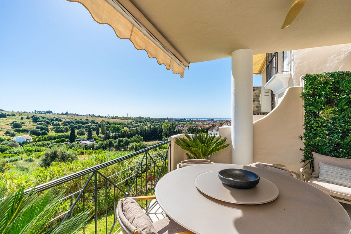 Se vende Apartamento Planta Media de 2 dormitorios en Costa Del Sol, Málaga, España