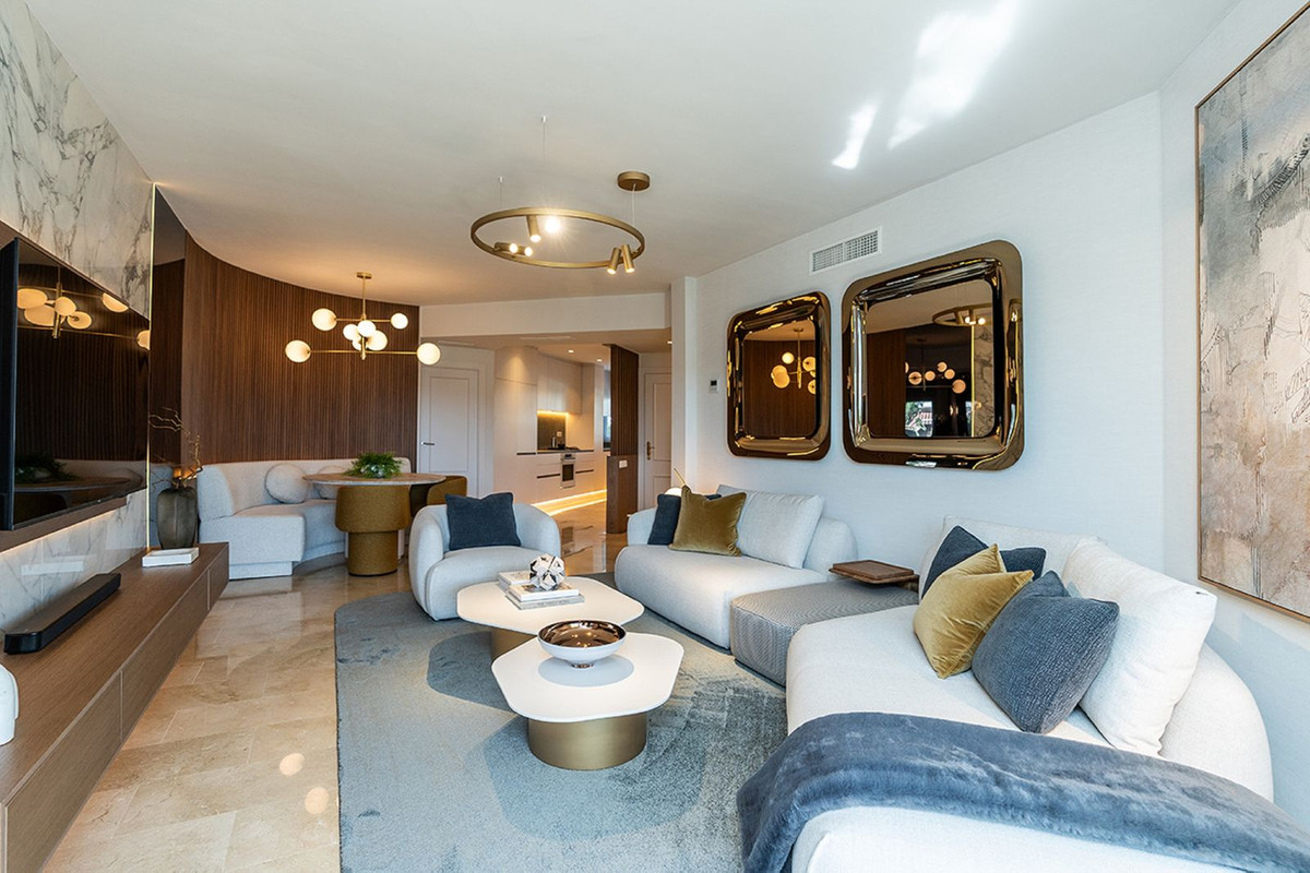 Se vende Apartamento Planta Media de 2 dormitorios en Costa Del Sol, Málaga, España