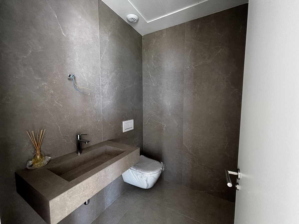 3 Bed Townhouse for sale in Benahavís Costa Del Sol, Málaga, Spain
