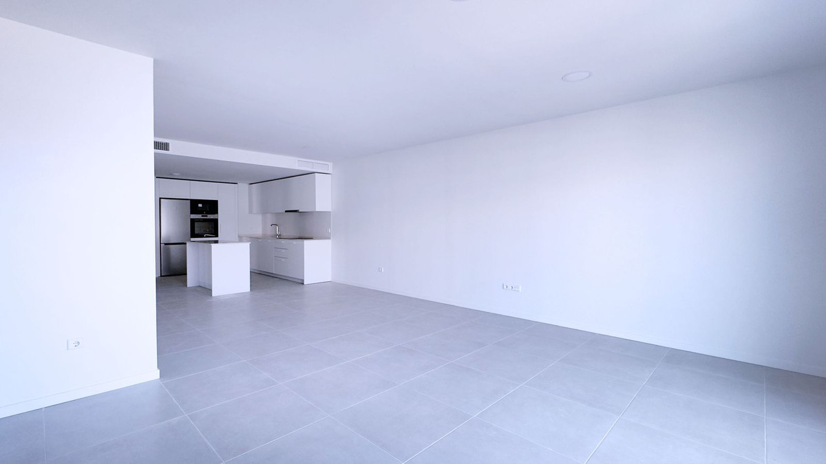 3 Bed Apartment for sale in Nueva Andalucía Costa Del Sol, Málaga, Spain