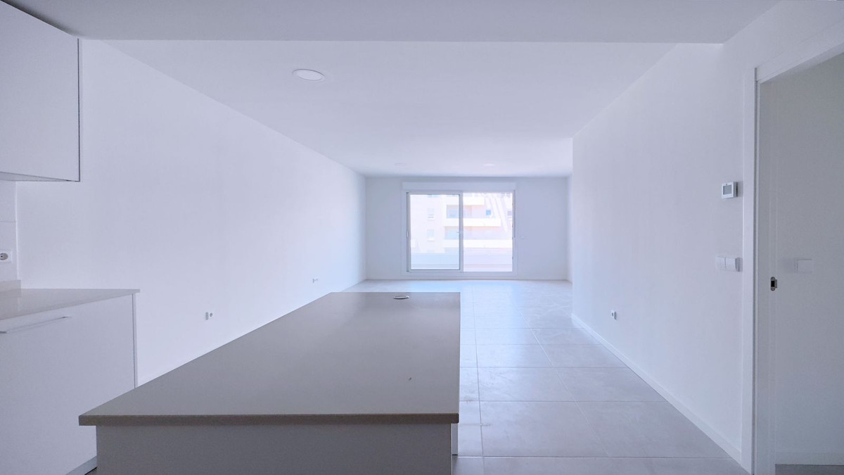 3 Bed Apartment for sale in Nueva Andalucía Costa Del Sol, Málaga, Spain
