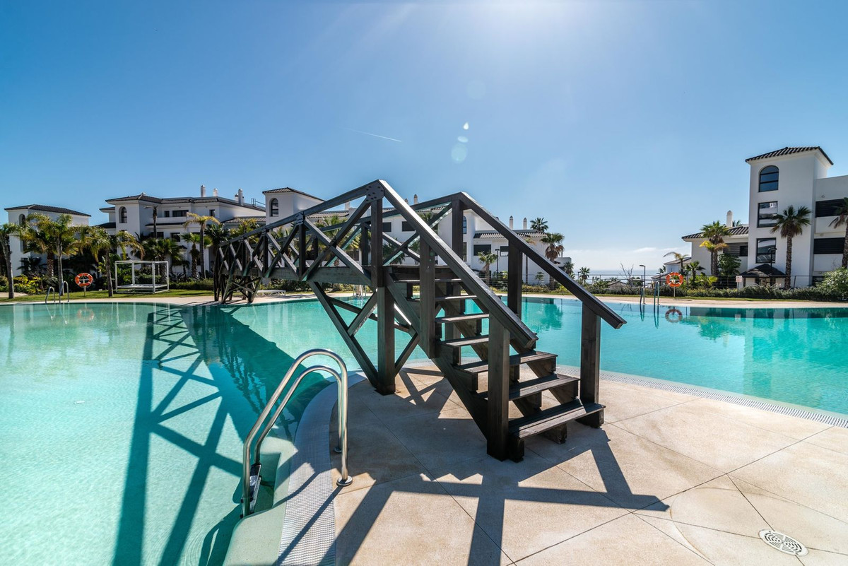 3 Bed Apartment for sale in Estepona Costa Del Sol, Málaga, Spain