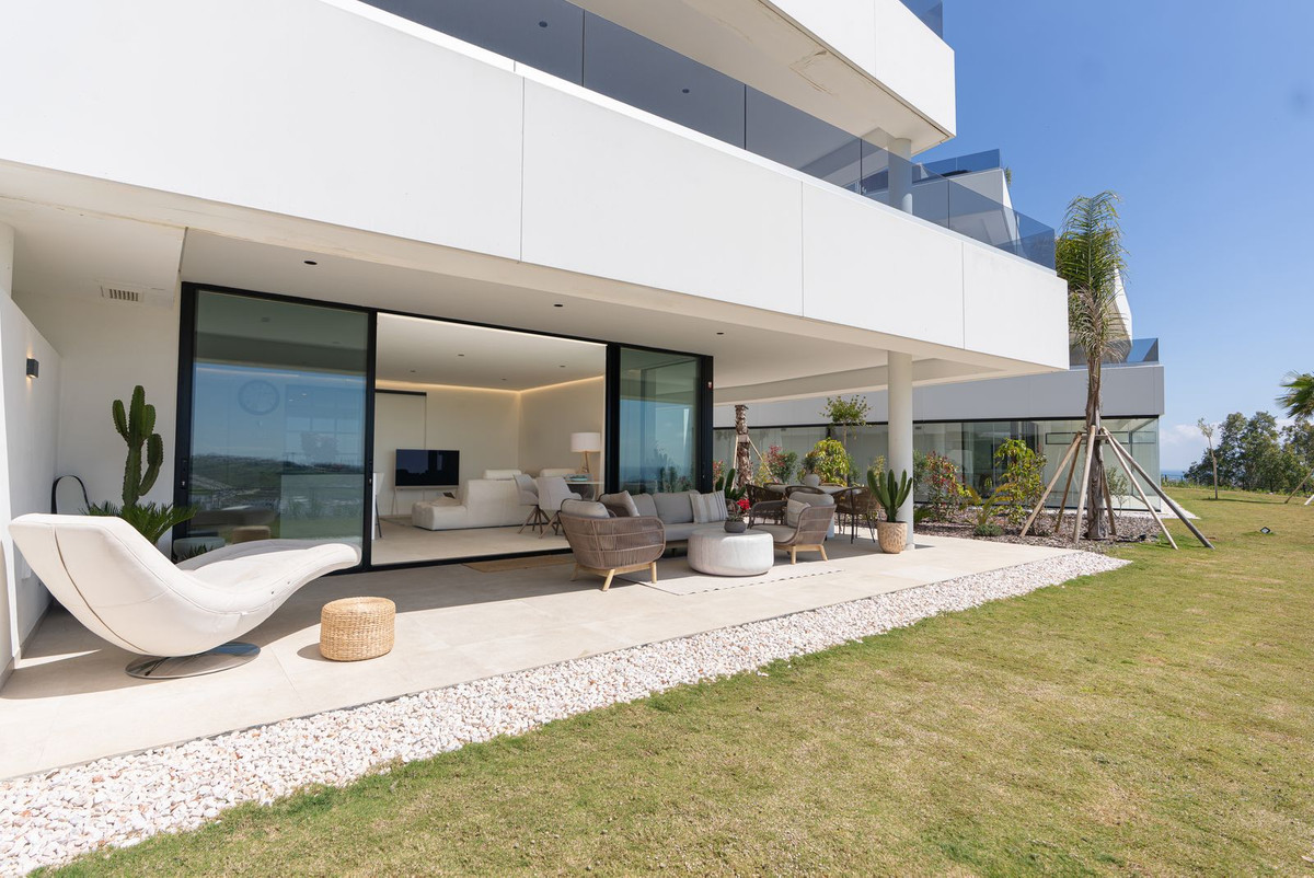 3 Bed Apartment for sale in Estepona Costa Del Sol, Málaga, Spain