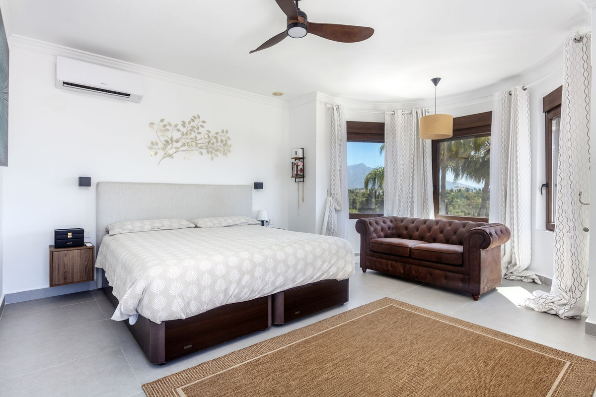 6 Bed Townhouse for sale in Estepona Costa Del Sol, Málaga, Spain