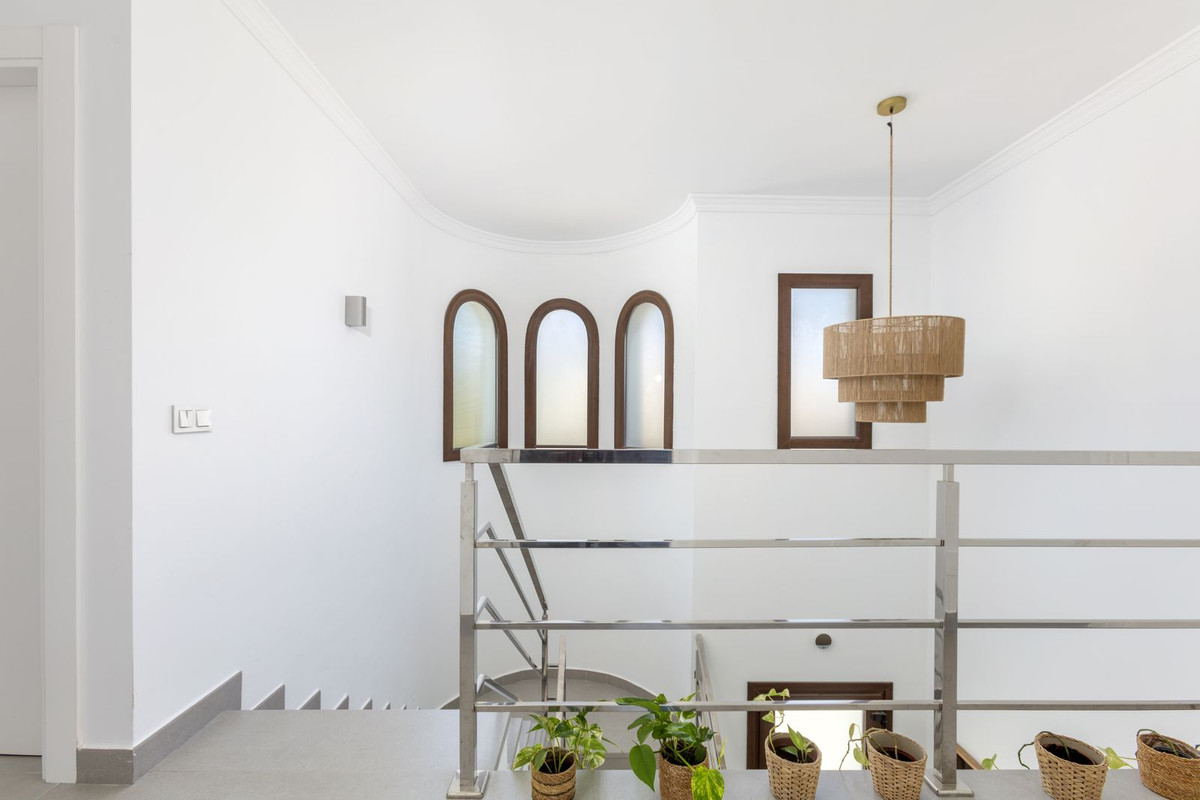6 Bed Townhouse for sale in Estepona Costa Del Sol, Málaga, Spain