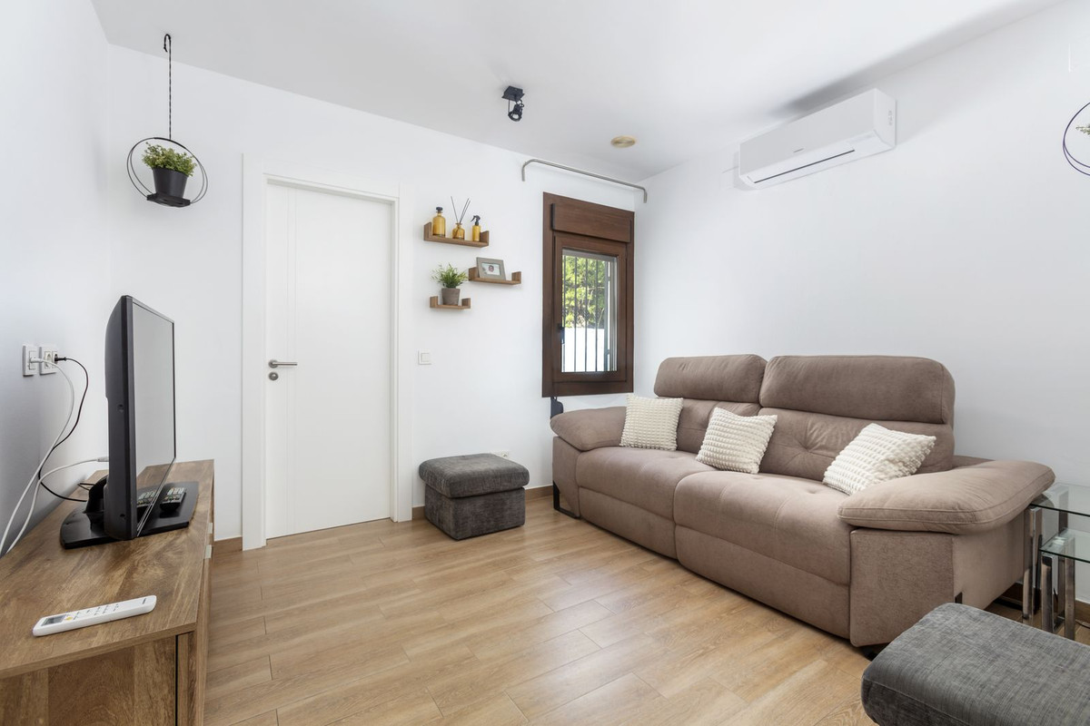 6 Bed Townhouse for sale in Estepona Costa Del Sol, Málaga, Spain