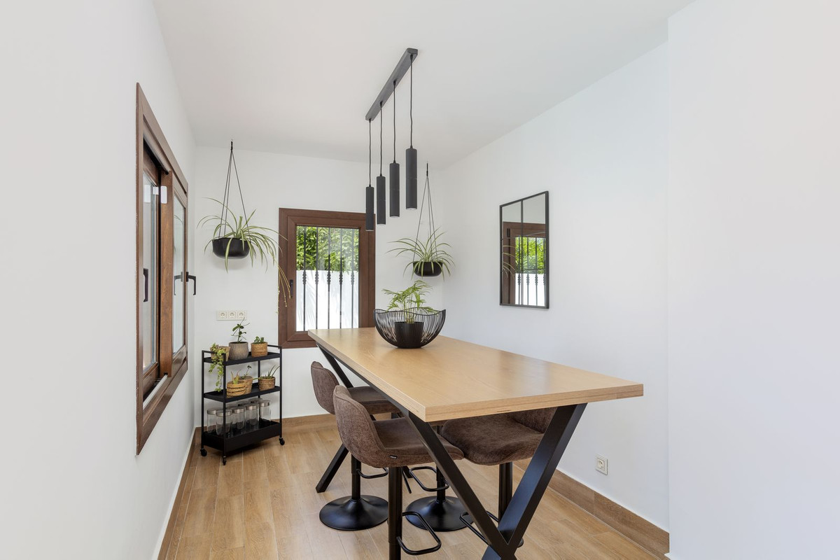 6 Bed Townhouse for sale in Estepona Costa Del Sol, Málaga, Spain