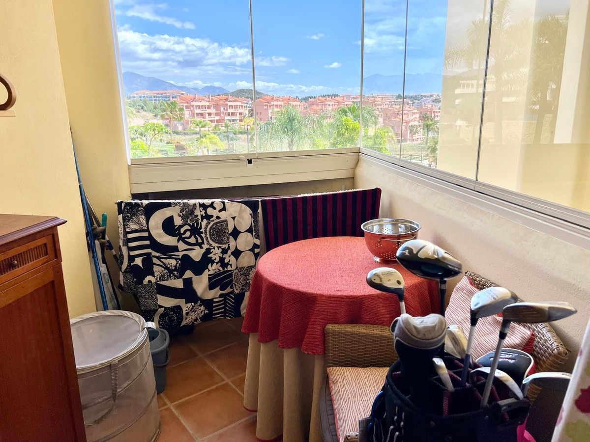 Se vende Apartamento Planta Media de 2 dormitorios en Costa Del Sol, Málaga, España