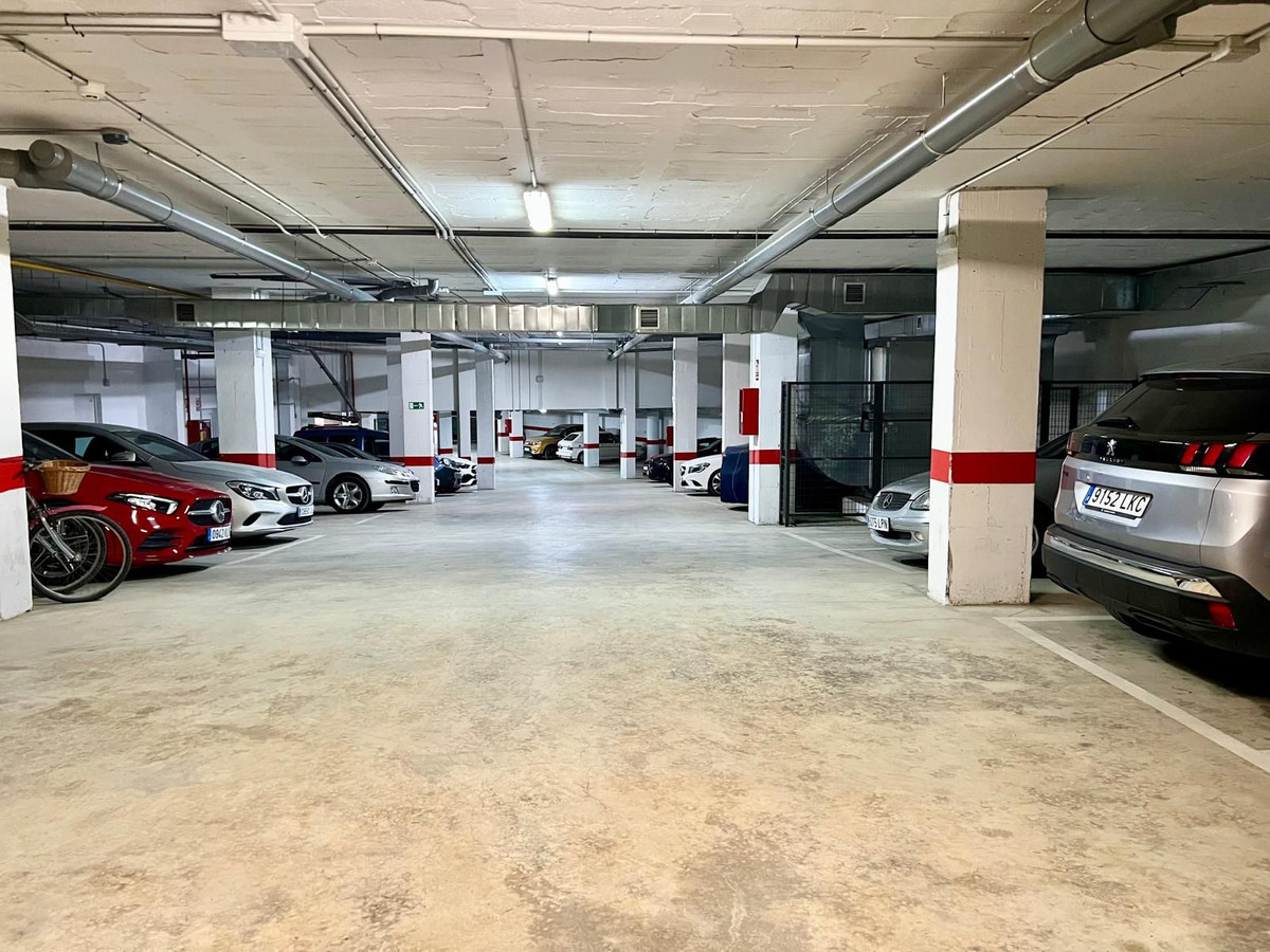Se vende Apartamento Planta Media de 2 dormitorios en Costa Del Sol, Málaga, España