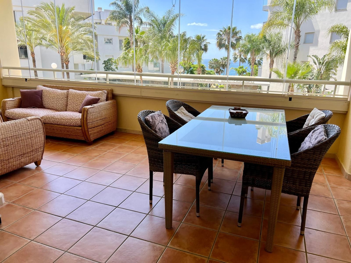 Se vende Apartamento Planta Media de 2 dormitorios en Costa Del Sol, Málaga, España