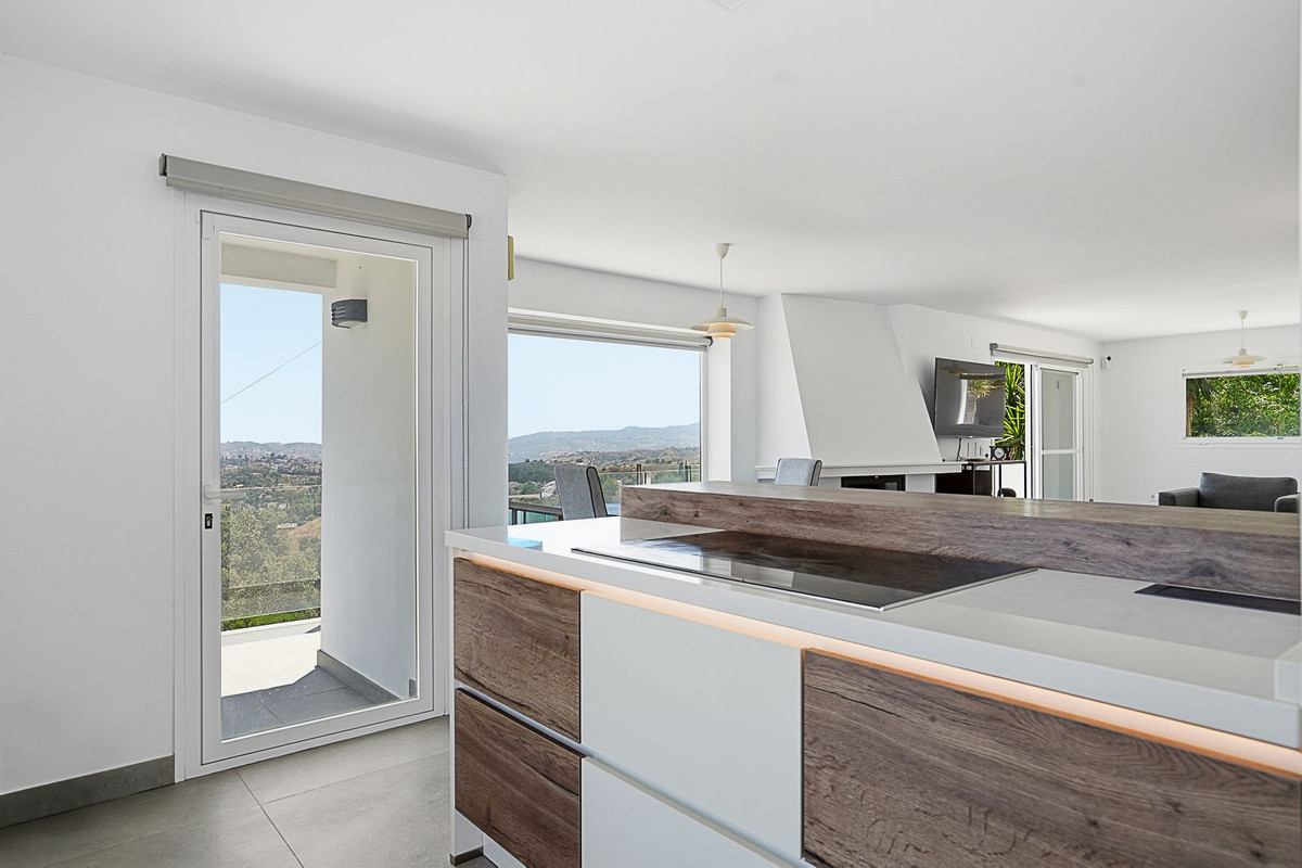 3 Bed Townhouse for sale in Mijas Costa Del Sol, Málaga, Spain