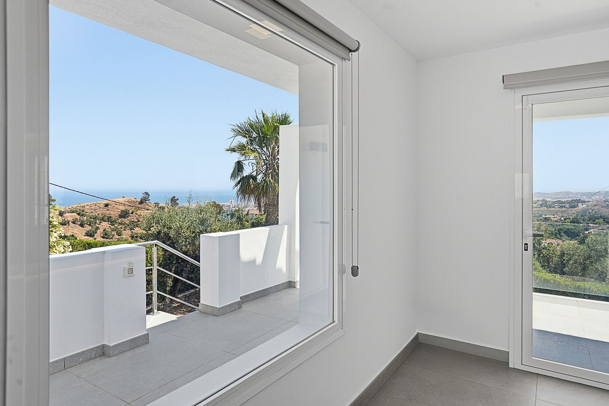 3 Bed Townhouse for sale in Mijas Costa Del Sol, Málaga, Spain