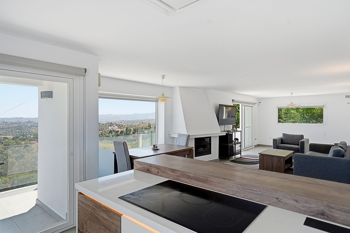 3 Bed Townhouse for sale in Mijas Costa Del Sol, Málaga, Spain