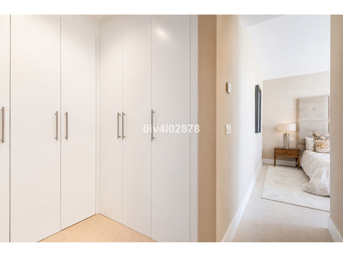 3 Bed Apartment for sale in La Quinta Costa Del Sol, Málaga, Spain