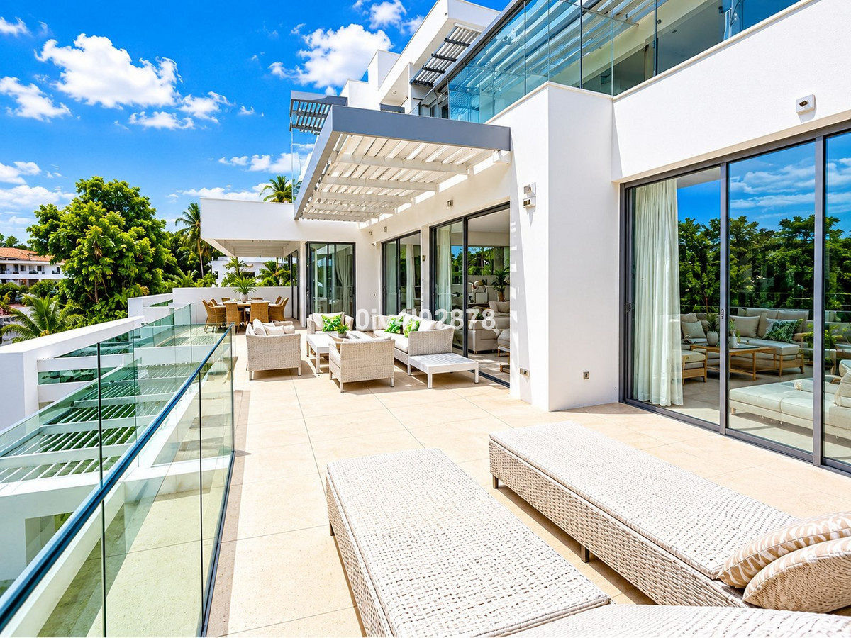 3 Bed Apartment for sale in La Quinta Costa Del Sol, Málaga, Spain