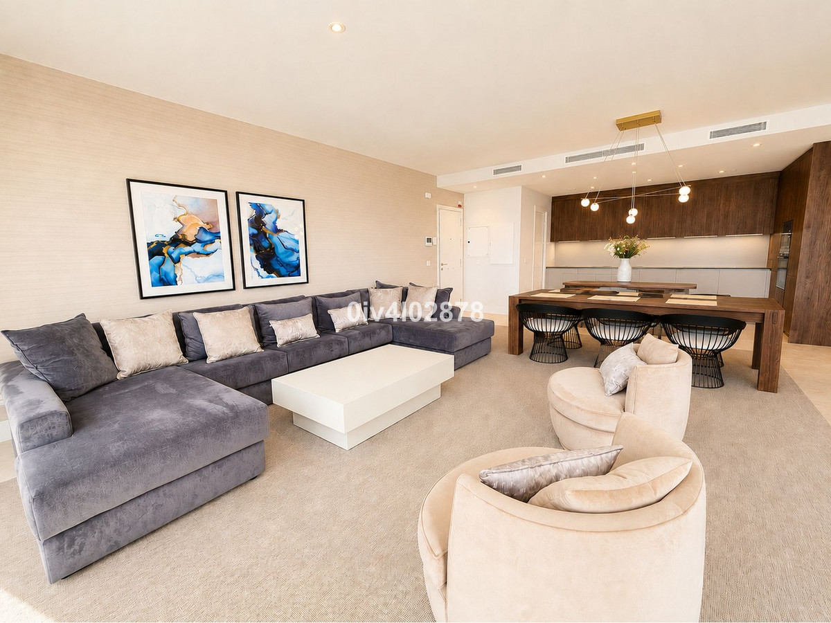 3 Bed Apartment for sale in La Quinta Costa Del Sol, Málaga, Spain