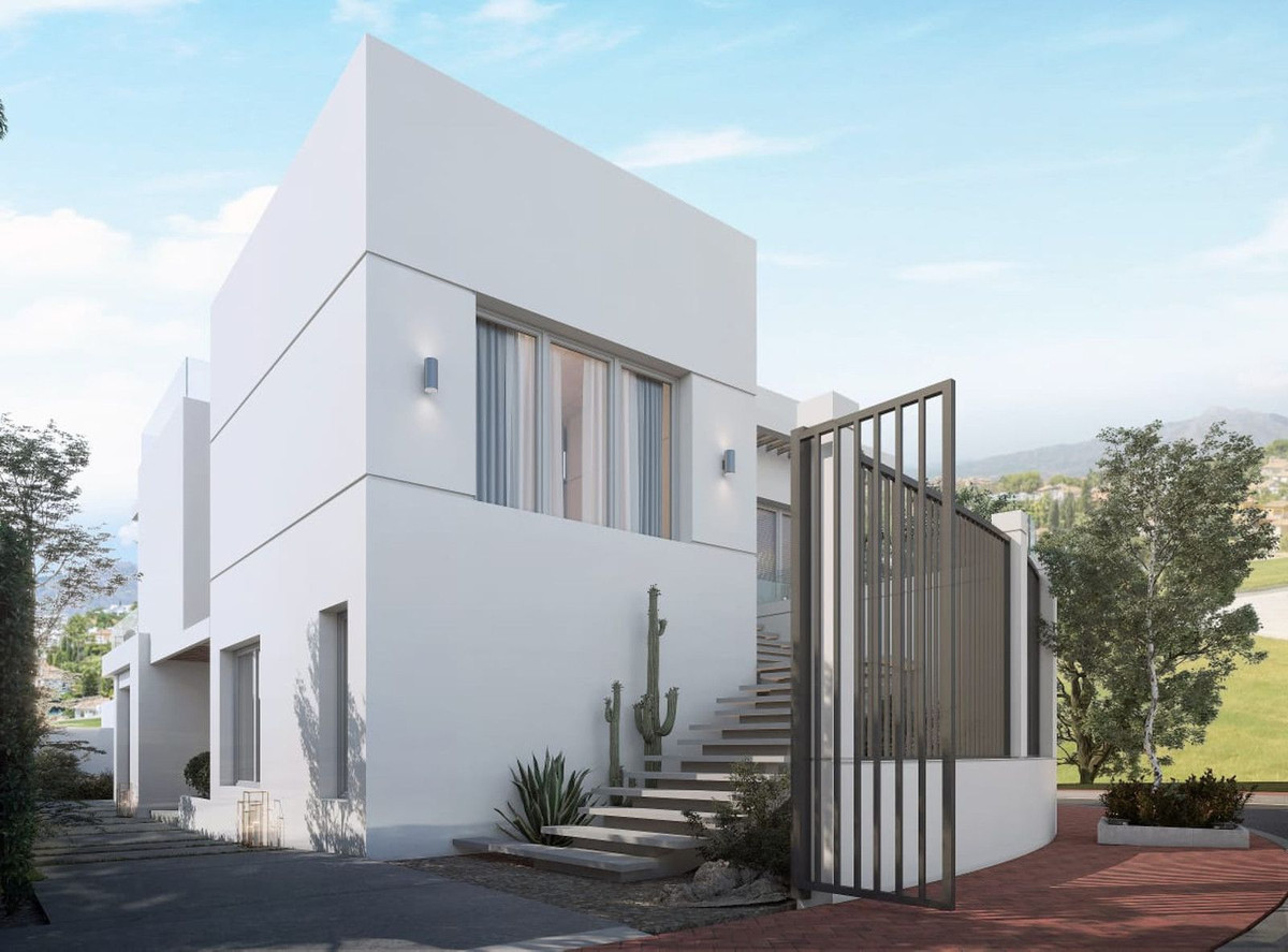 3 Bed Townhouse for sale in Benalmadena Costa Del Sol, Málaga, Spain