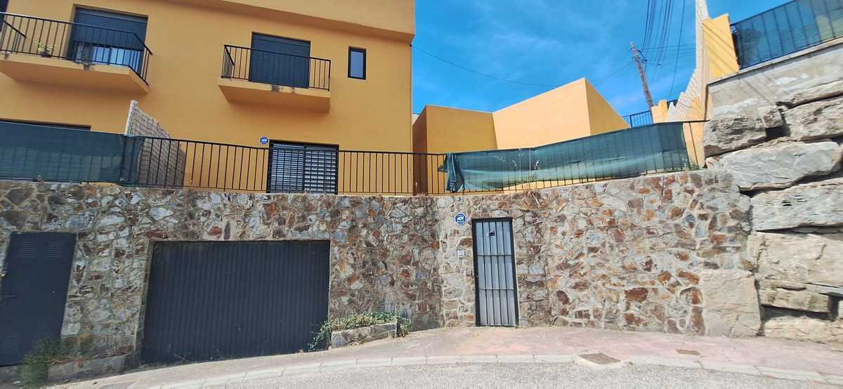 Se vende Villa - Chalet de 3 dormitorios en Costa Del Sol, Málaga, España